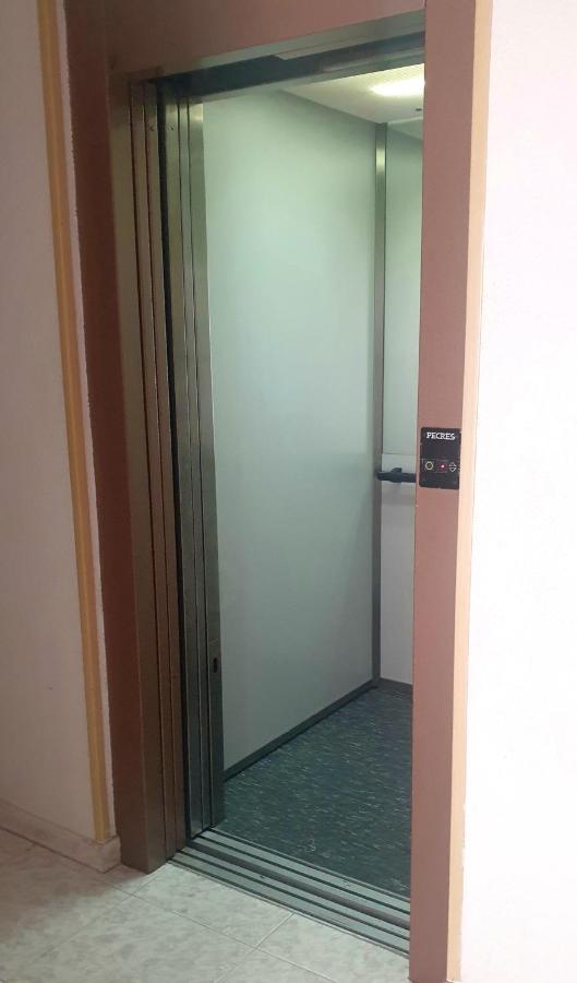 Apartamento Parque Sur กวาร์ดามาร์เดลเซกูรา ภายนอก รูปภาพ